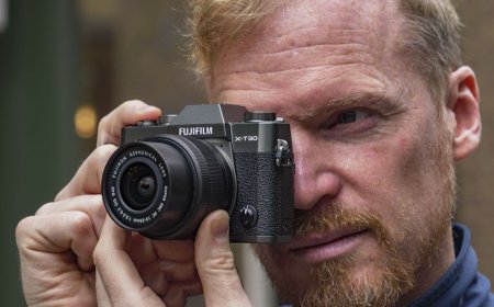 I tested the retro Fujifilm X-T30 III and tiny new zoom lens, and the kit is a great pick for beginner photographers