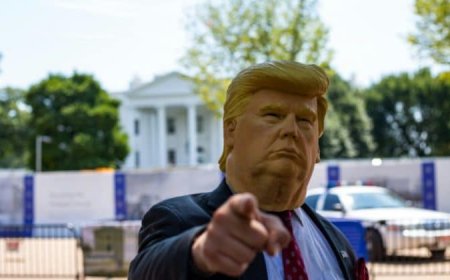 Trump pressures banks to make deal with crypto firms over market structure bill