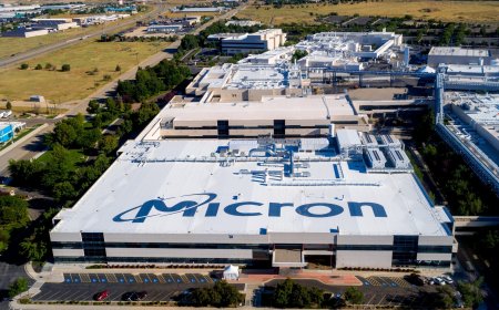 Micron (MU) Stock: Analysts Hold Firm on Strong Buy Ahead of March 18 Earnings