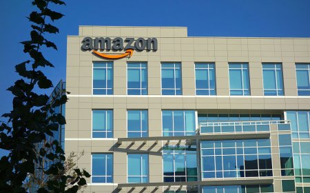 Amazon appears to be down, with over 20,000 reported problems