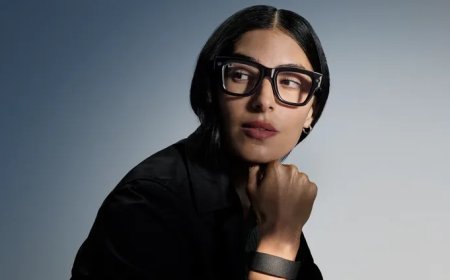 Workers report watching Ray-Ban Meta-shot footage of people using the bathroom