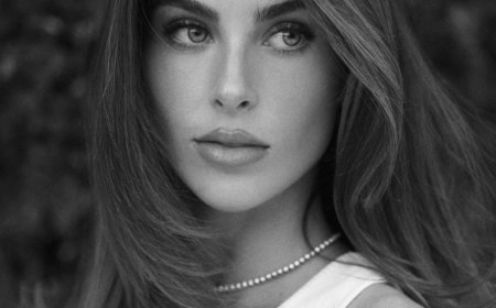 Paige Lorenze Gives Us the Secret to the Perfect ‘90s It Girl Lip Duo