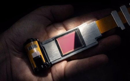 I’m Back Teases APS-C Digital ‘Film’ Roll That Entirely Fits in a 35mm Camera