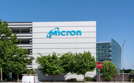 Micron (MU) Stock Surges 5% Following Bullish Analyst Upgrades Ahead of Q2 Report