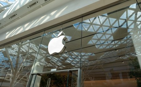 Apple (AAPL) Stock: Second-Generation AirPods Max Unveiled After Five-Year Wait