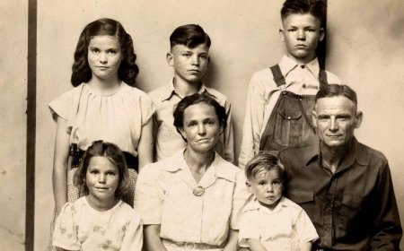 Mike Disfarmer’s Relatives Reach Settlement in Copyright Case Over Photographer’s Work