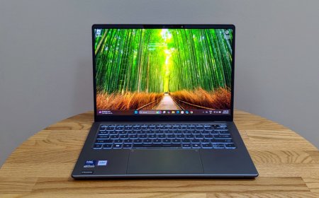 MSI Prestige 14 AI+ review: a sleek business laptop with all-day battery life
