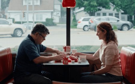 ‘Chili Finger’ Review: Judy Greer Tries to Sink Her Teeth Into a Darkly Comic Thriller of Severed Fingers and Fast Food