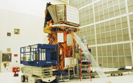 A unique NASA satellite is falling out of orbit—this team is trying to rescue it