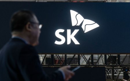 SK hynix places record $8 billion order for ASML EUV lithography machines — should pay for up to 30 EUV machines over two years, serving HBM and advanced DRAM production