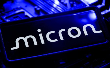 Micron (MU) Stock Plummets 15% Despite Record-Breaking Quarterly Performance