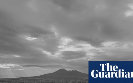 ‘Was that an earthquake?’ Italy’s great psychogeographer tackles the Vesuvius-haunted Naples tourists seldom see