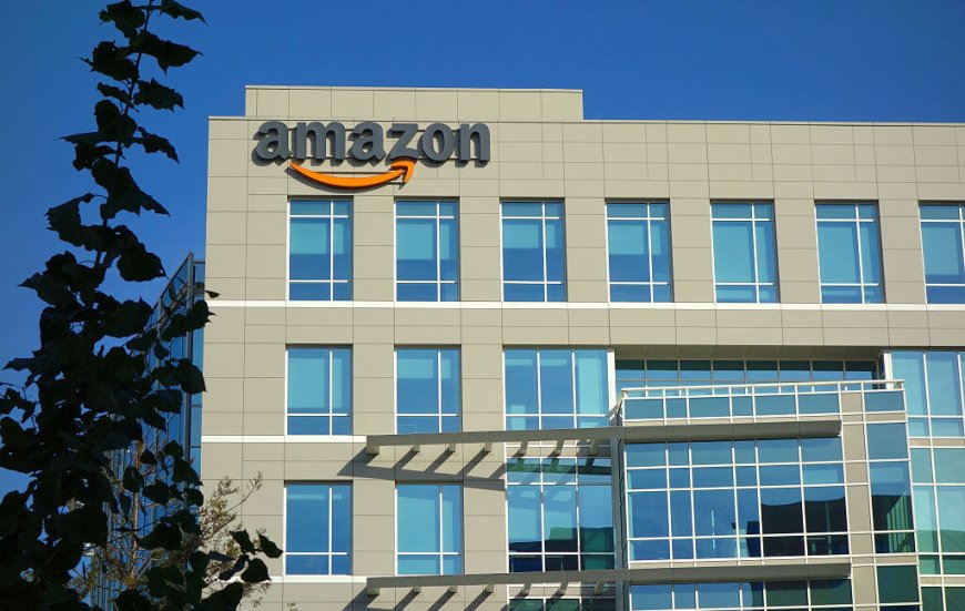 Amazon appears to be down, with over 20,000 reported problems