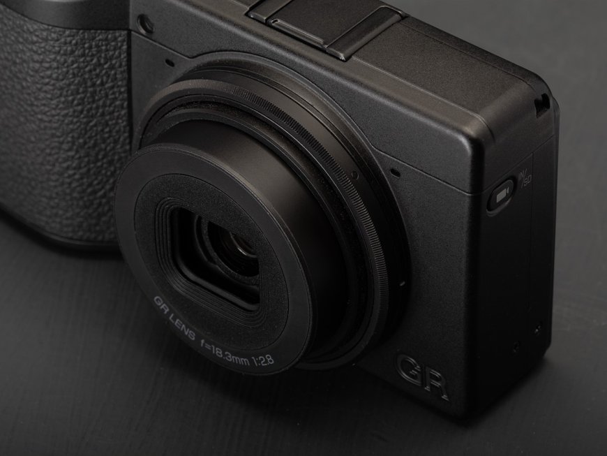 Ricoh GR IV Monochrome studio scene: looking sharp