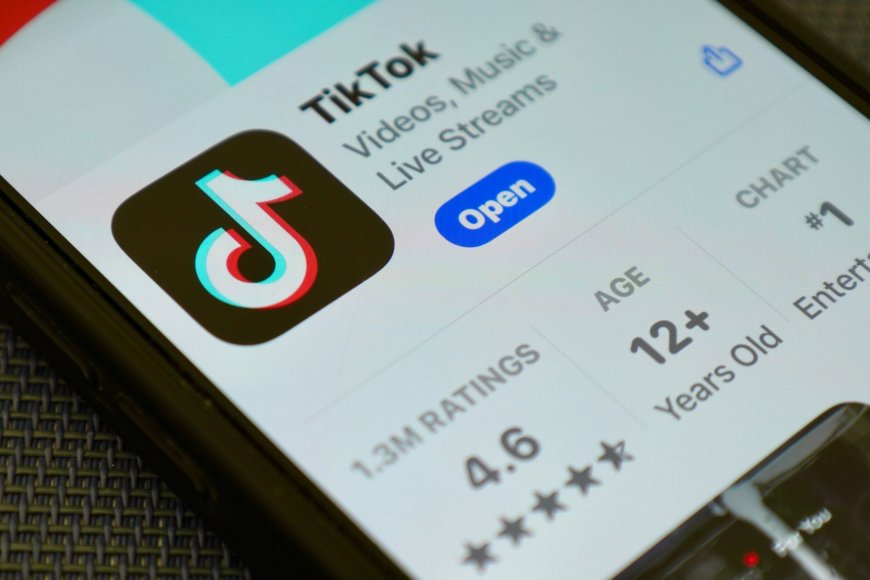 Oracle (ORCL) Stock — $2 Billion TikTok Joint Venture Investment Disclosed
