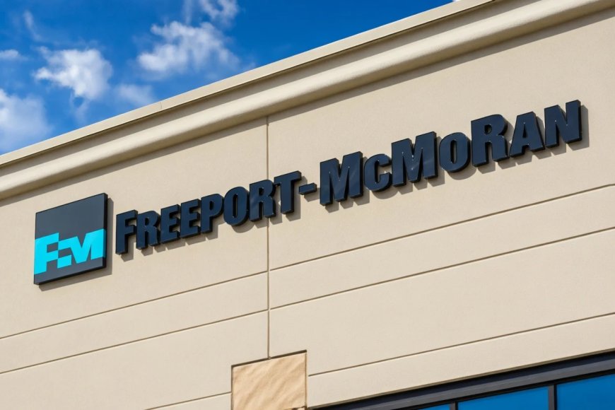 Freeport-McMoRan (FCX) Shares Decline Amid $7.5B Chile Copper Mine Expansion Filing