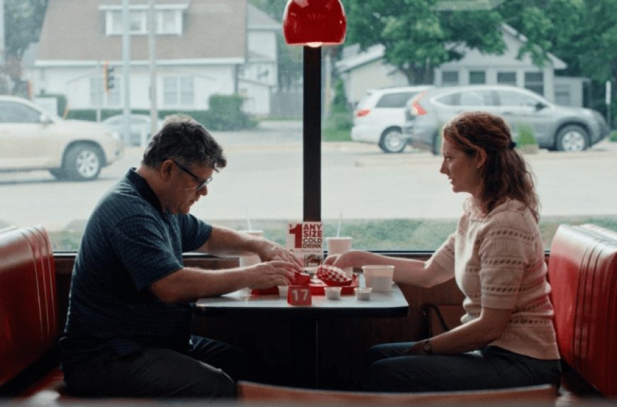 ‘Chili Finger’ Review: Judy Greer Tries to Sink Her Teeth Into a Darkly Comic Thriller of Severed Fingers and Fast Food