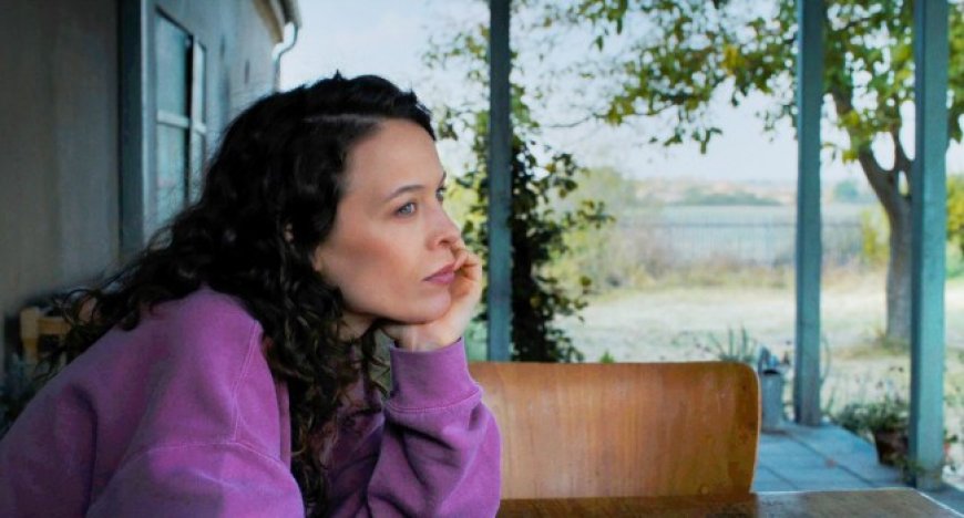 ‘Miroirs No. 3’ Review: Christian Petzold’s Minor Key Is a Major One for His Beautifully Concussed Protagonist, Played by Paula Beer