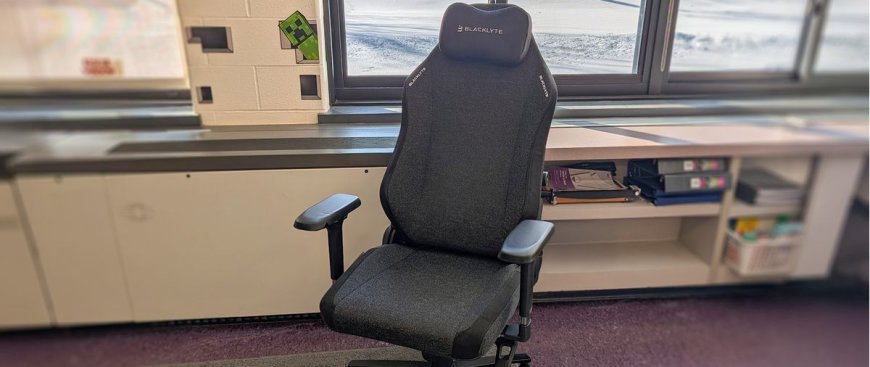 Blacklyte Athena Pro Review: Watch out, Secretlab?