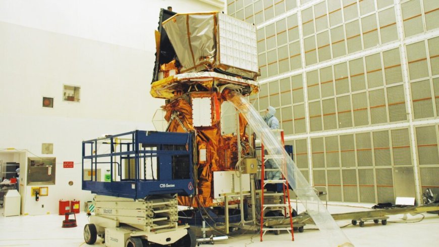 A unique NASA satellite is falling out of orbit—this team is trying to rescue it