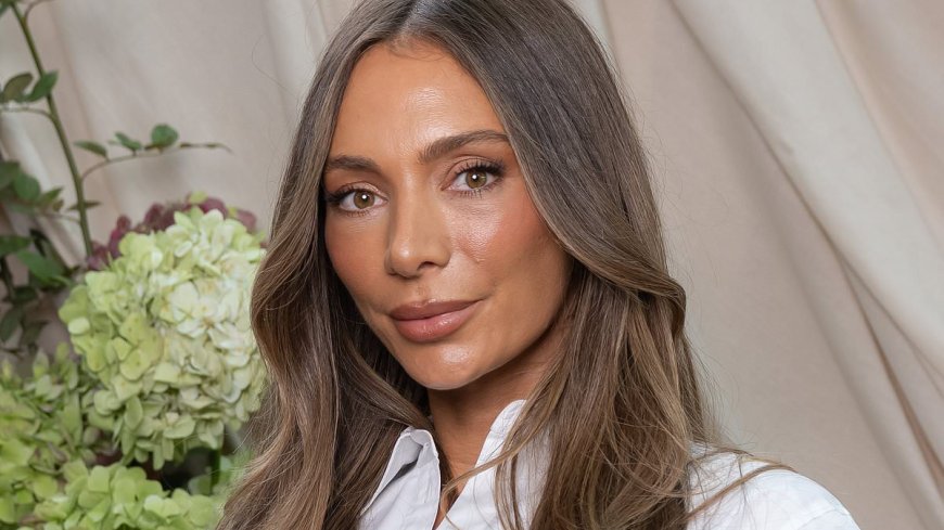 Former AFL WAG Nadia Bartel offloads her Melbourne 'divorce' pad for a whopping $3.2 million