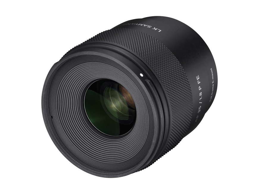 LK Samyang's latest lens is meant to be a small and light everyday shooter