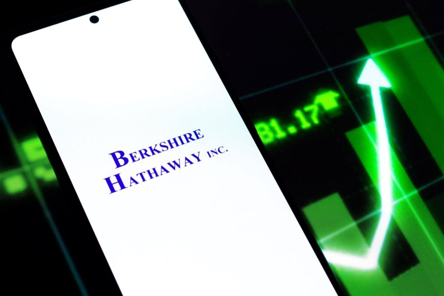 Berkshire Hathaway (BRK.A) Faces Eight-Day Slide Under Greg Abel’s Leadership