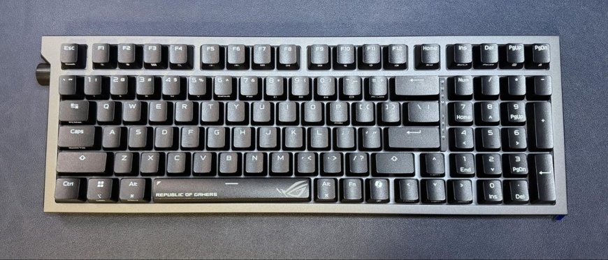 Asus ROG Strix Morph 96 Wireless Review: Cheaper, but not really?