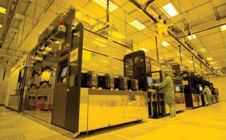Global semiconductor foundry market hit a record $320 billion in 2025 as TSMC pulled further ahead