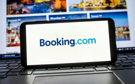 Booking Holdings (BKNG) Stock Plunges to 52-Week Low Amid Rising Geopolitical Tensions