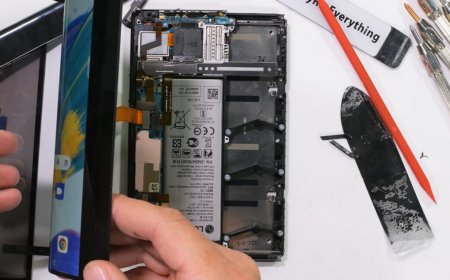 Teardown of unreleased LG Rollable shows why rollable phones aren't a thing
