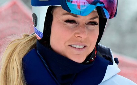 Lindsey Vonn Considering Skiing Comeback After Olympics Crash & Injury
