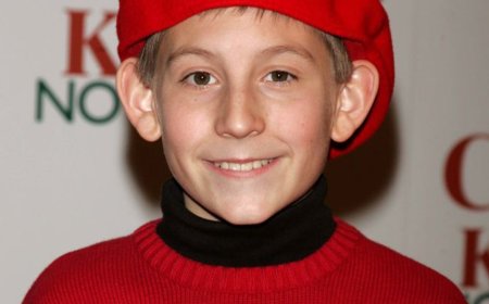 Malcolm in the Middle's Erik Per Sullivan Makes Rare Appearance