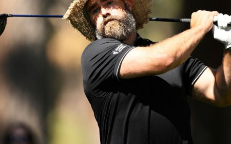 Jason Kelce Shows Off 6-Year-Old Daughter Wyatt's Golf Swing