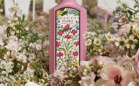 The Best Perfume Gifts To Get Your Mom This Mother’s Day
