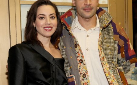 Inside Pregnant Aubrey Plaza's Private Romance With Christopher Abbott