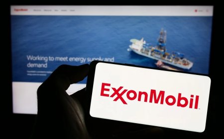Exxon Mobil (XOM) Stock: Wall Street Analysts Boost Targets Despite Geopolitical Headwinds