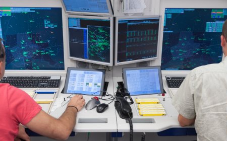 FAA courts gamers to become air traffic controllers — boasts $155k average annual salary after three years as the agency prepares for 8,000 applicants