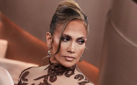 Jennifer Lopez & Ted Lasso Star's Netflix Rom-Com Gets First Look & Release Date