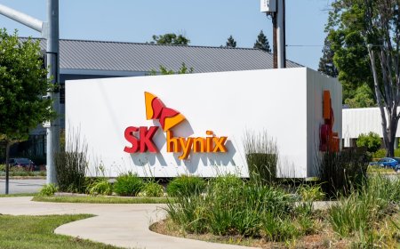 SK Hynix (000660.KS) Hits Record High on AI Chip Boom and SanDisk Partnership