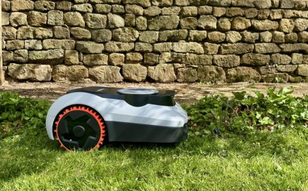The Segway Navimow i210E LiDAR Pro delivers orderly autonomous mowing with impressive navigation accuracy