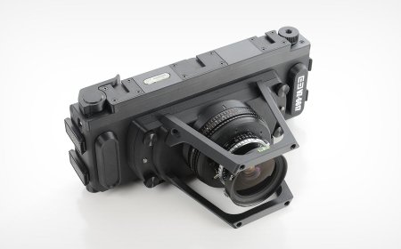 This New Medium Format Film Camera Can Change its Frame Size on the Fly