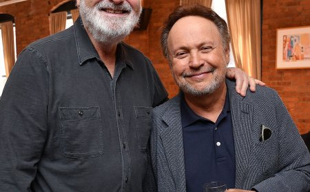 Billy Crystal Tears Up Detailing Final Conversation With Rob Reiner