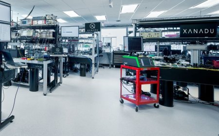 Quantum photonics roadmap — how Xanadu and PsiQuantum are looking to transfer qubits through beams of light