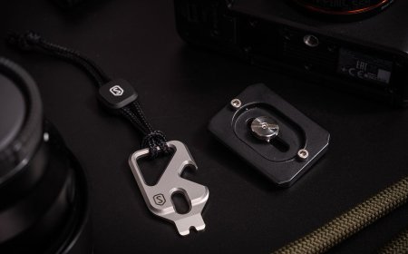 This Rugged and Compact Multitool Solves Tripod and L-Plate Woes