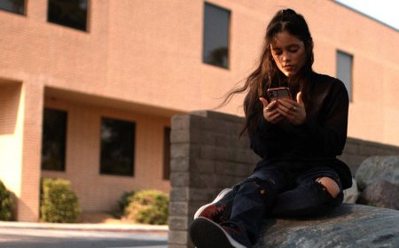 Jenna Ortega's Near-Perfect Drama Movie Deserves Its Streaming Success (#1 Trending In The U.S.)