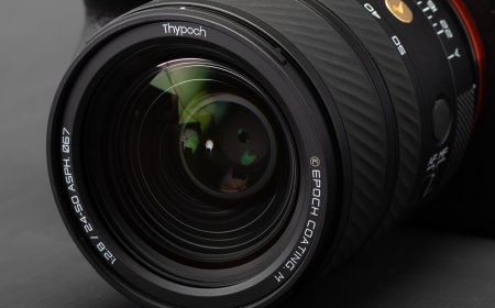 This groundbreaking Chinese lens comes from an unexpected company