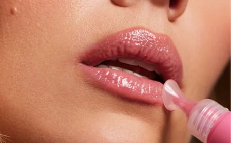 These High-Shine Lip Glosses Will Give You The Juiciest Pout Ever