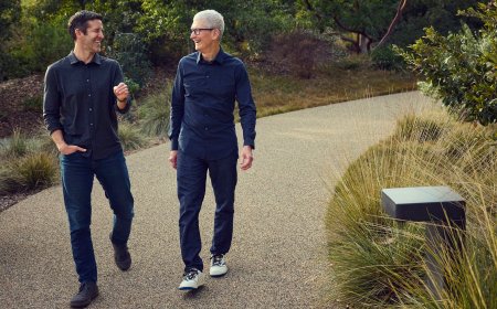 Tim Cook Is Giving Up The Reins at Apple