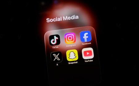 Instagram says a bug turned your photos black and white